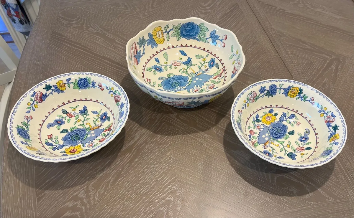 Mason’s Patent  Ironstone Set of 3 Bowls - Image 1