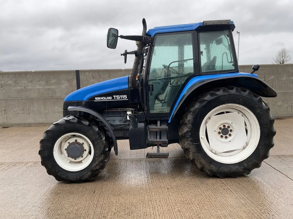 NEW HOLLAND TS115 4WD TRACTOR - Image 4