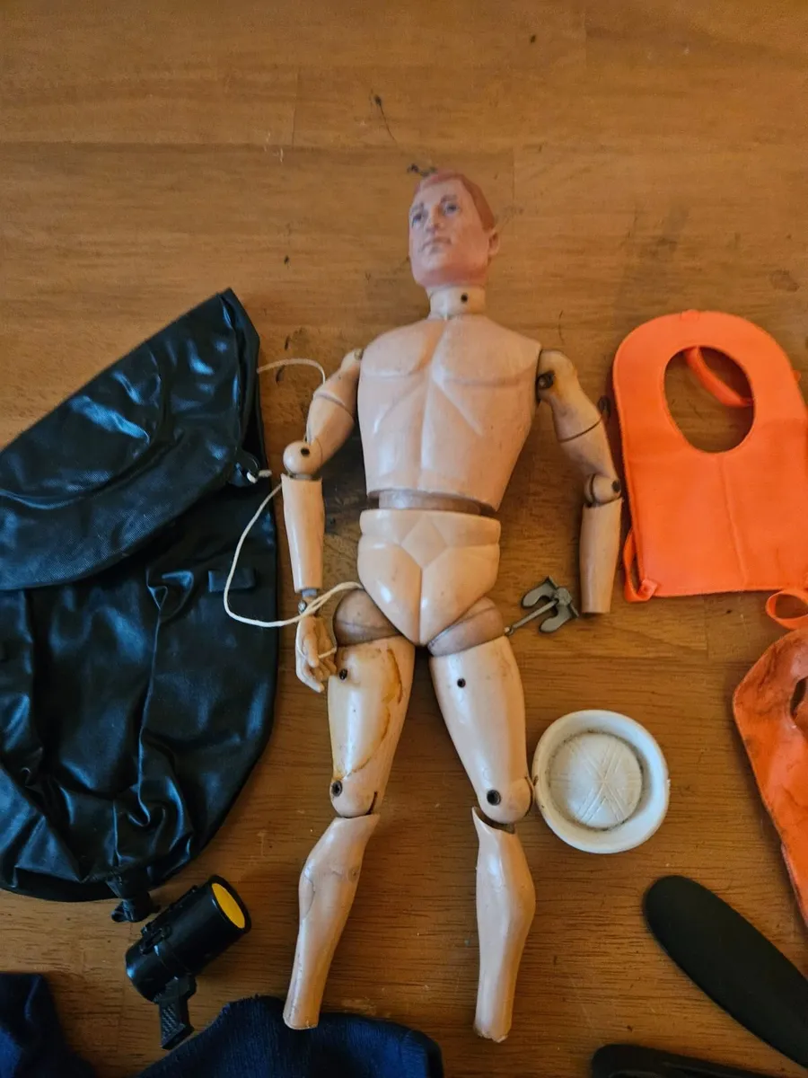 Vintage Action Man 1970's with Accessories - Image 3