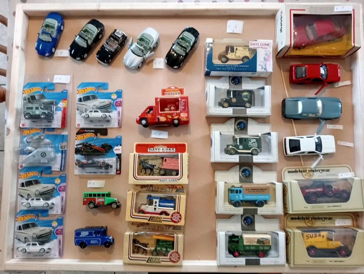 Model cars - Image 1