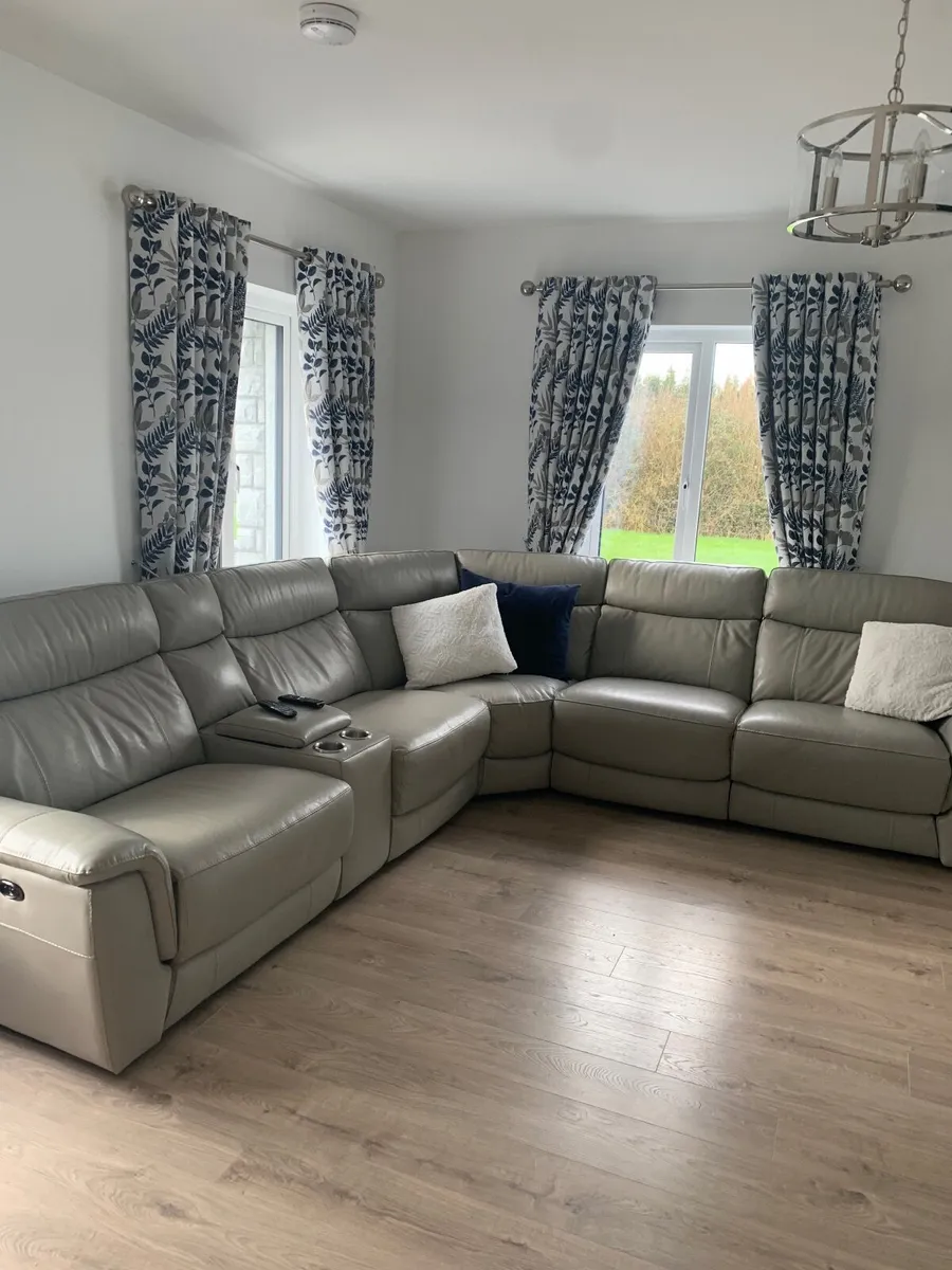 Leather Corner Recliner Couch - Image 1