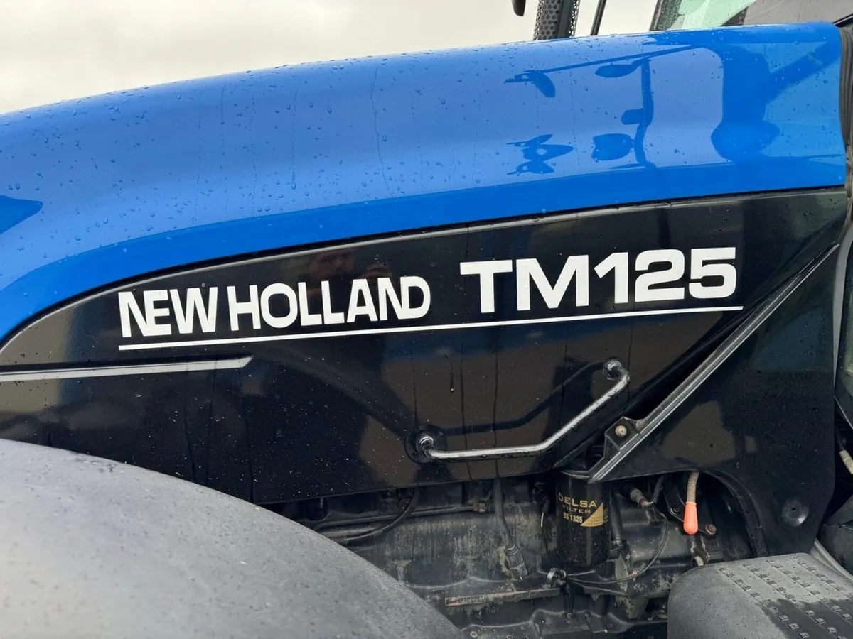 NEW HOLLAND TM125 4WD TRACTOR - Image 4