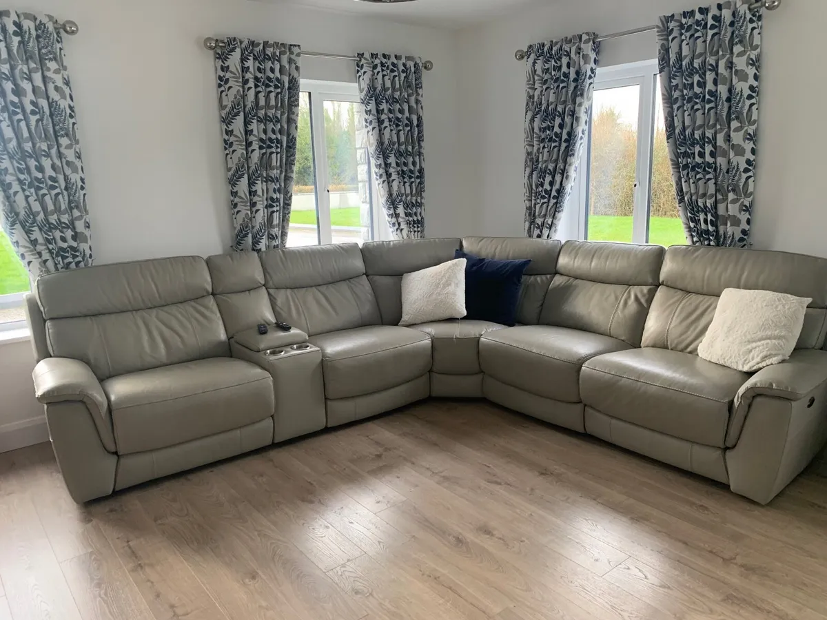 Leather Corner Recliner Couch - Image 4