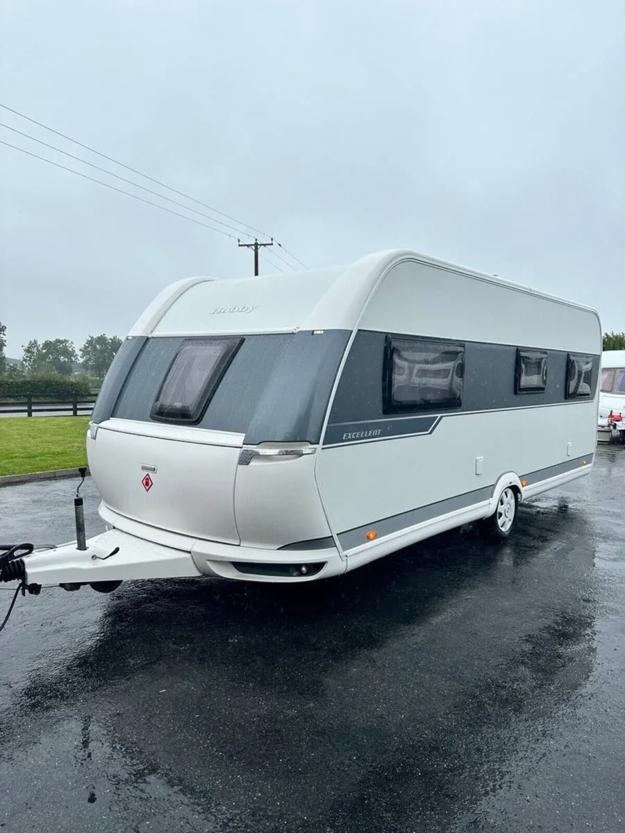 Luxury off-grid caravan - Image 2