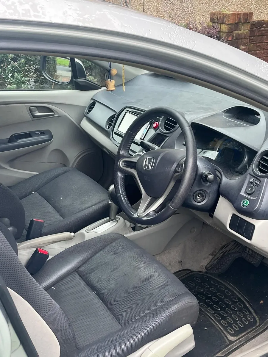 Honda Insight 2010 breaking only - Image 4