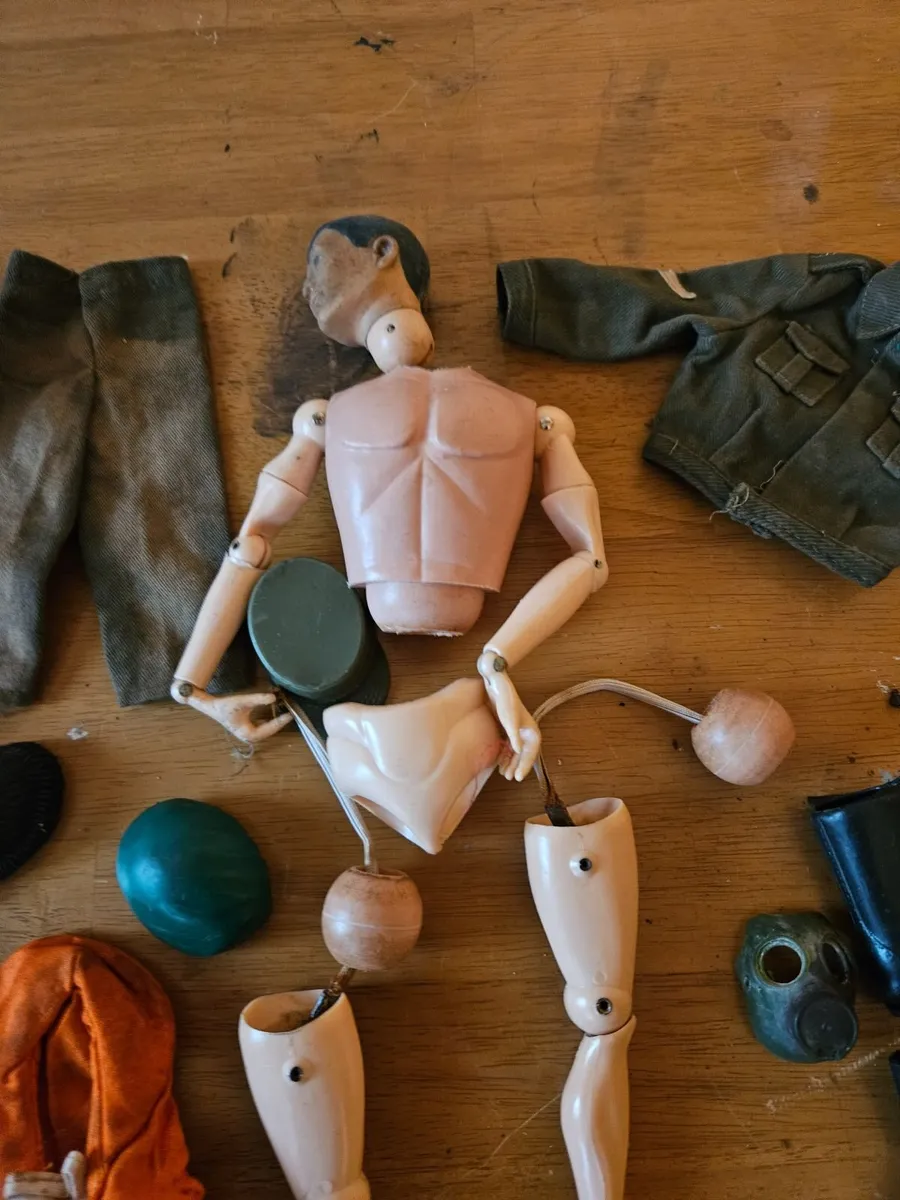 Vintage Action Man 1970's with Accessories - Image 3
