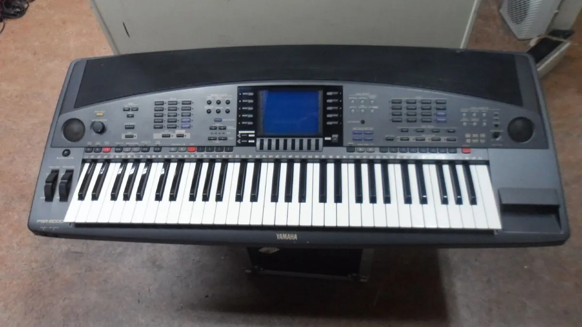 Yamaha PSR-8000 Keyboard - Image 1