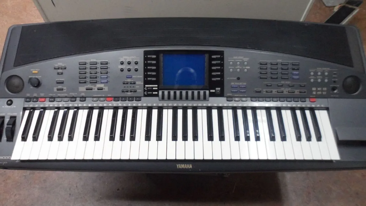 Yamaha PSR-8000 Keyboard - Image 4