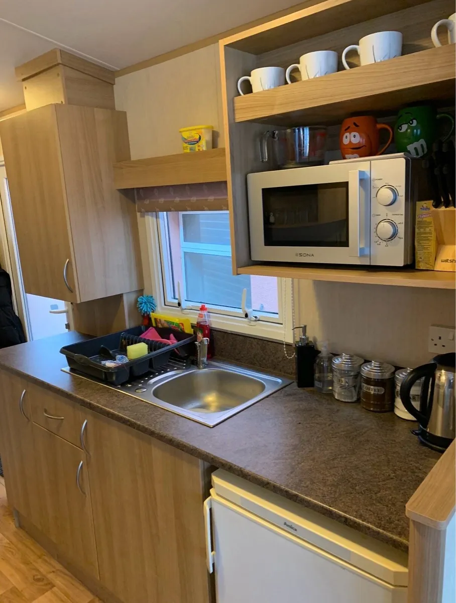 Abi Tebay 2012 platinum - 28x10 - Delivery inc - Image 4