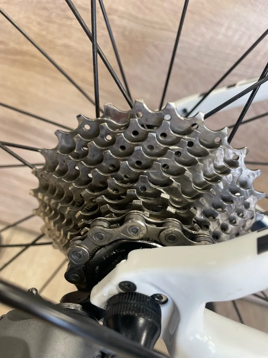 Giant composite 3 (like new) - Image 4