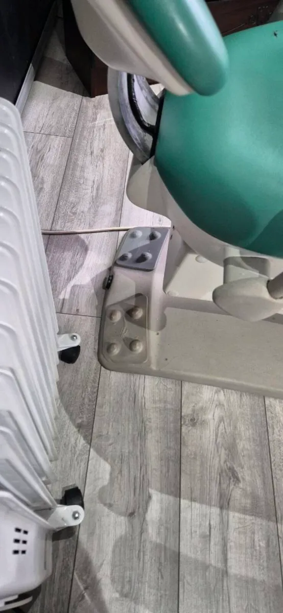 Dentist chair - Image 3