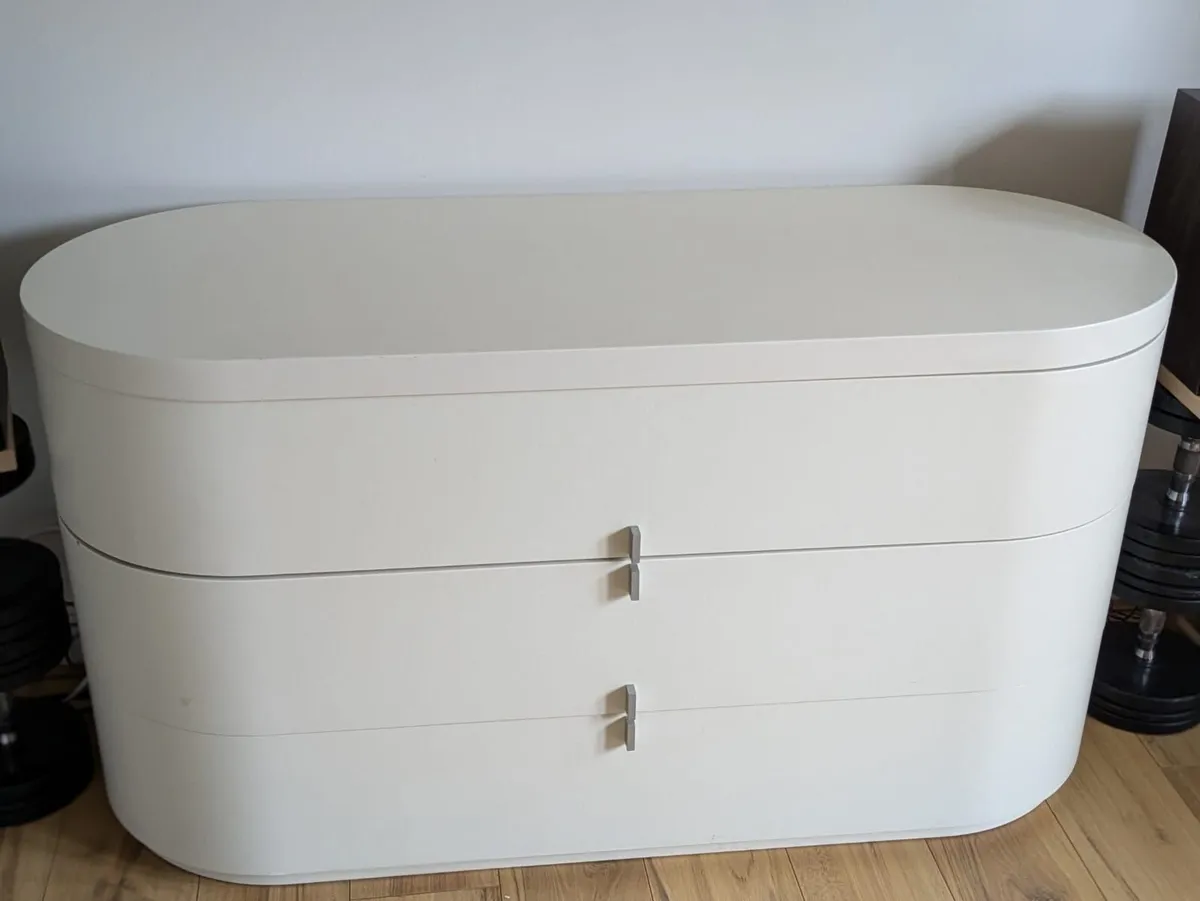 Designer Chest of Drawers - Image 2