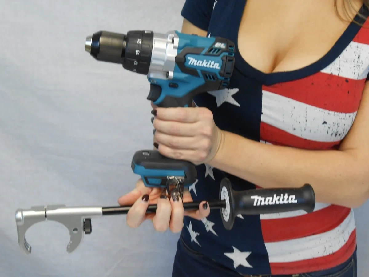 18V Makita Brushless Combi Drill + Battery - Image 4