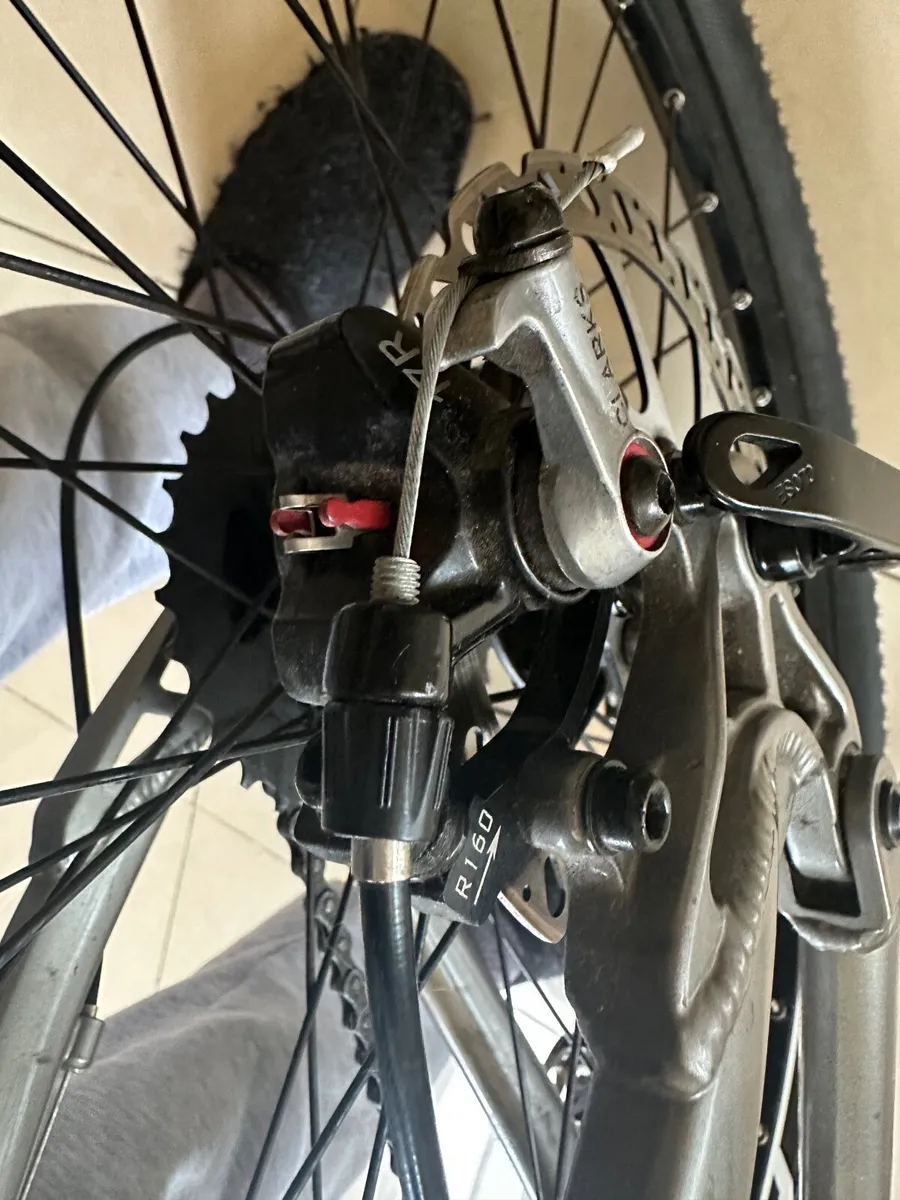 Full suspension mountain bike - Image 2