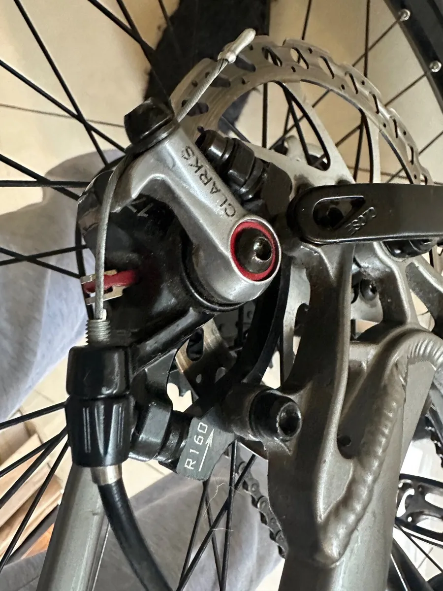 Full suspension mountain bike - Image 1