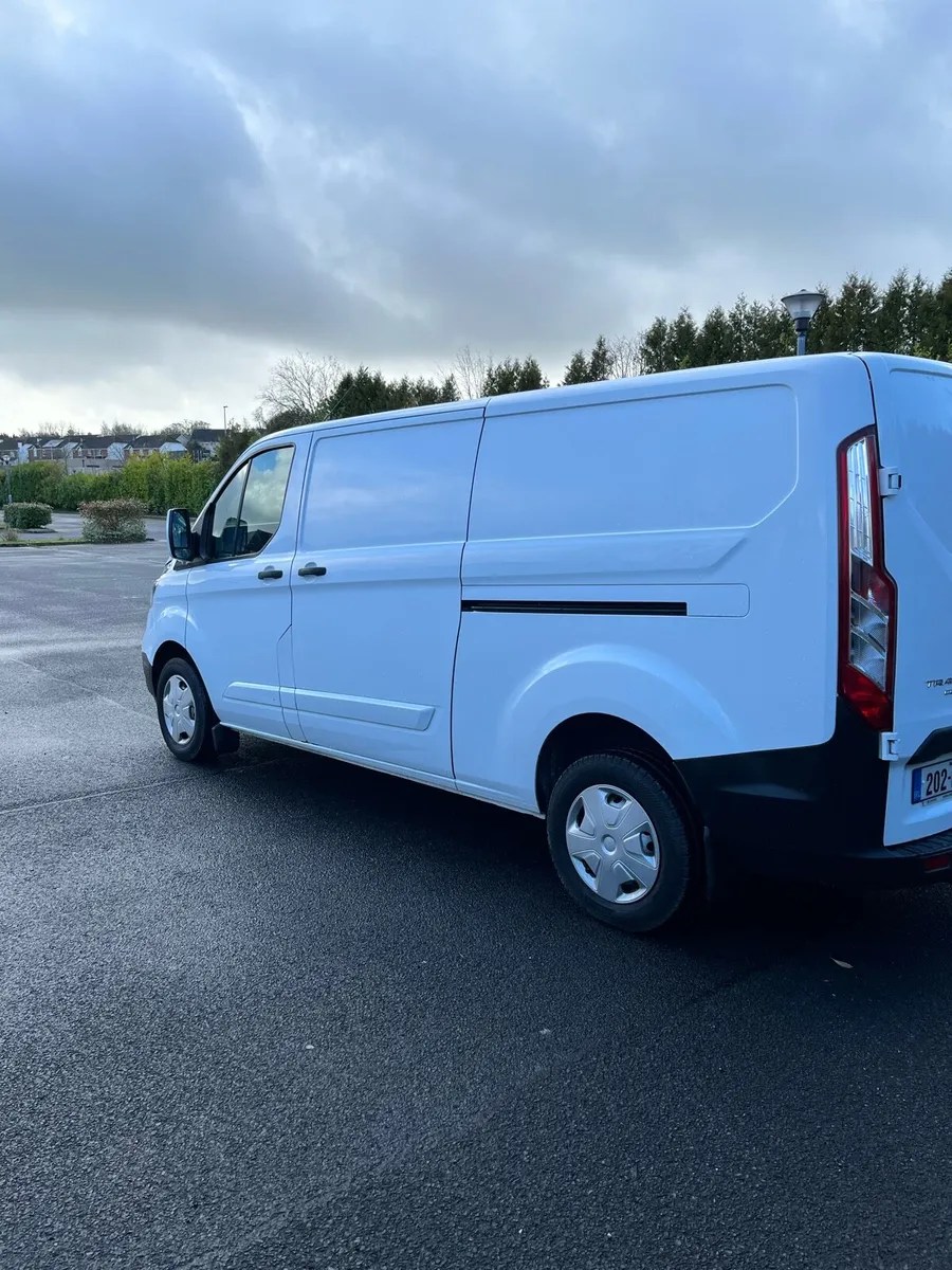 202 Ford transit custom - Image 3