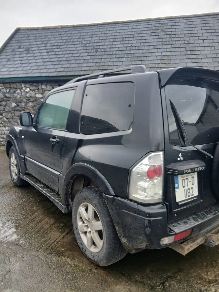 Mitsubishi pajero 3.2 - Image 2