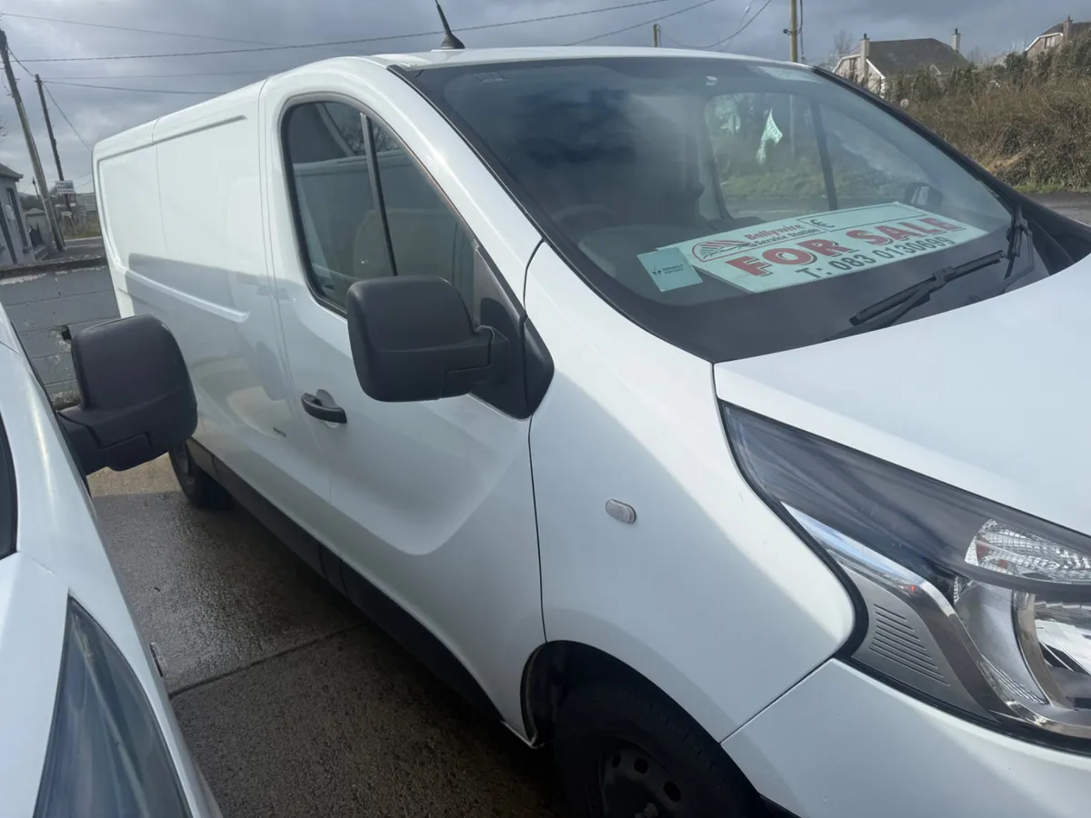 Renault Trafic 2021 - Image 2