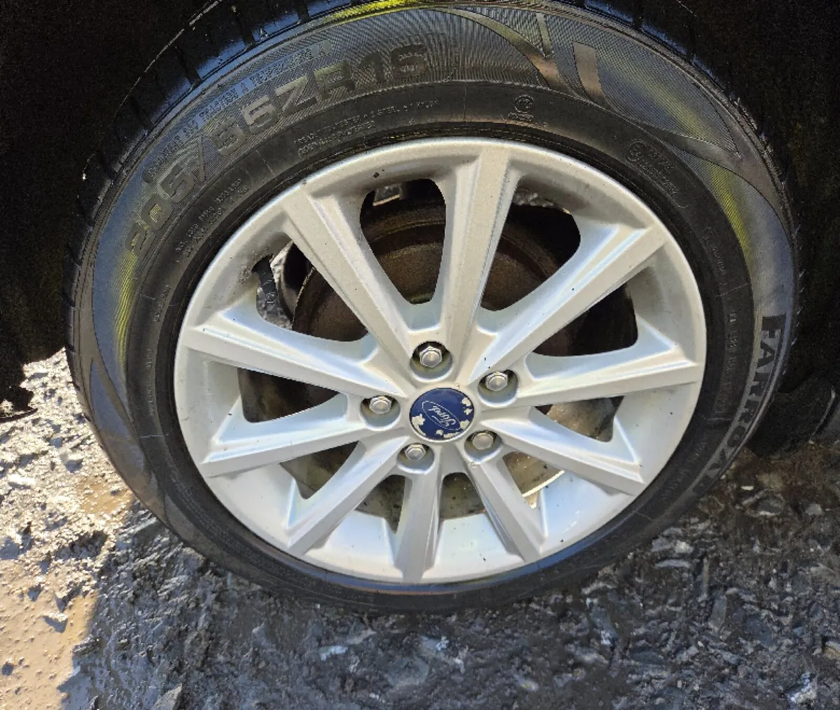 2015 Ford Focus 16" Alloy Wheel Set - Image 1