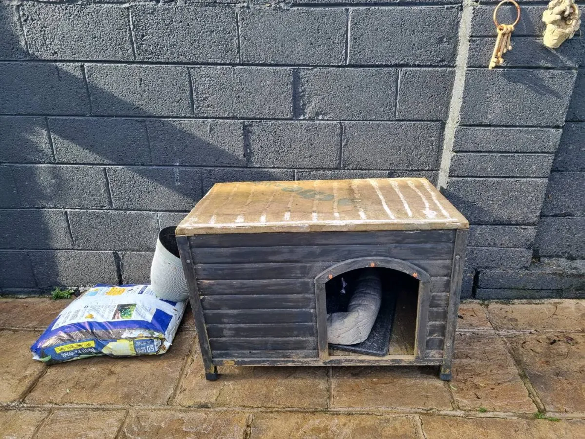 Medium sized Dog House - Image 3