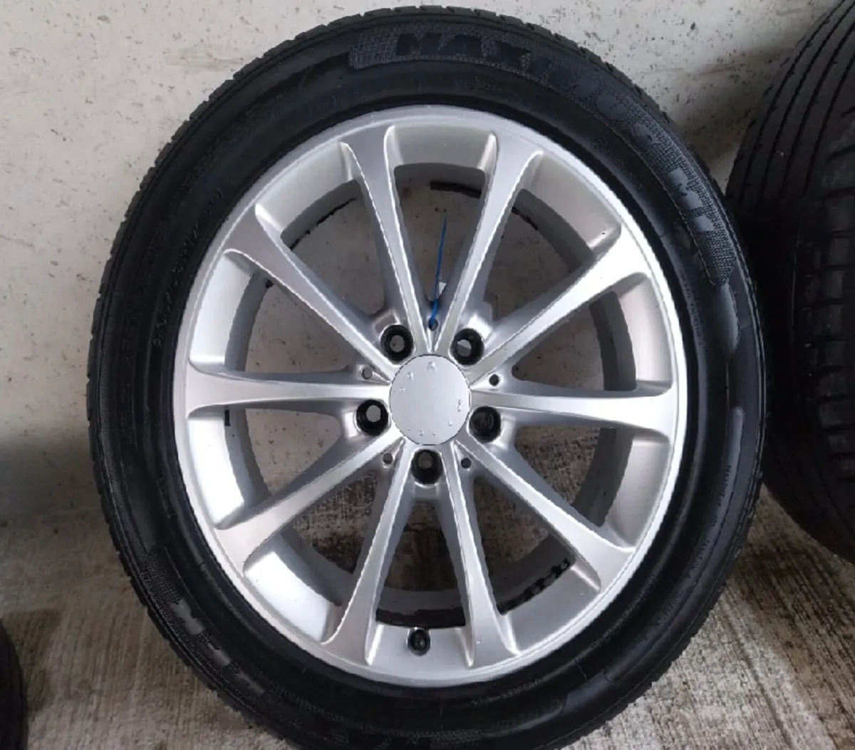 2013 Volkswagen Jetta 17" Alloy Wheel Set - Image 3