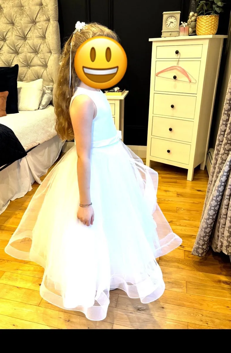 Communion dress - Image 2