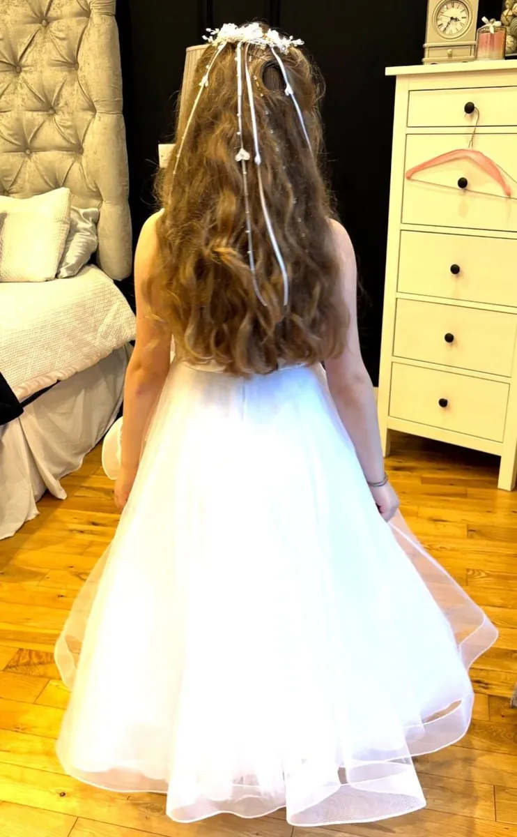 Communion dress - Image 3