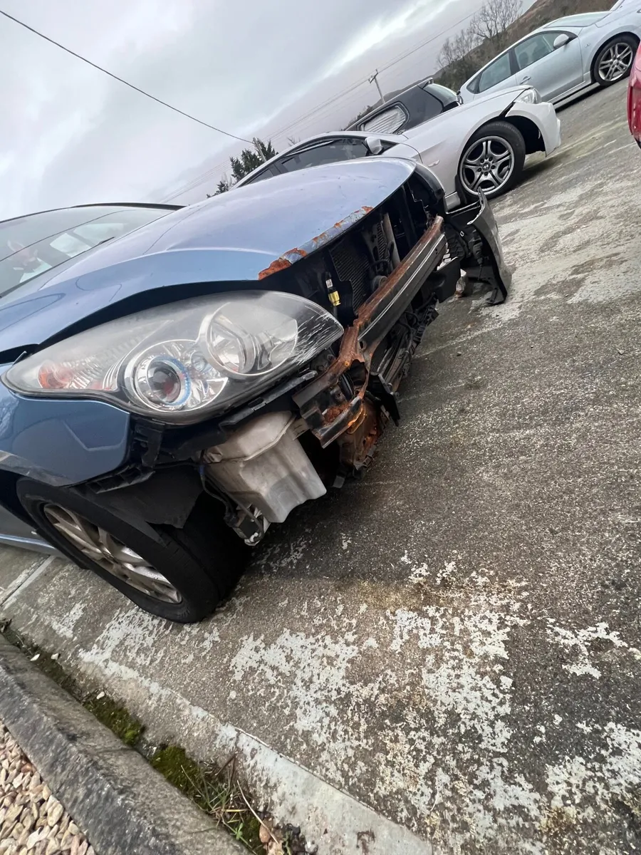 2 hyundai i30 - Image 4