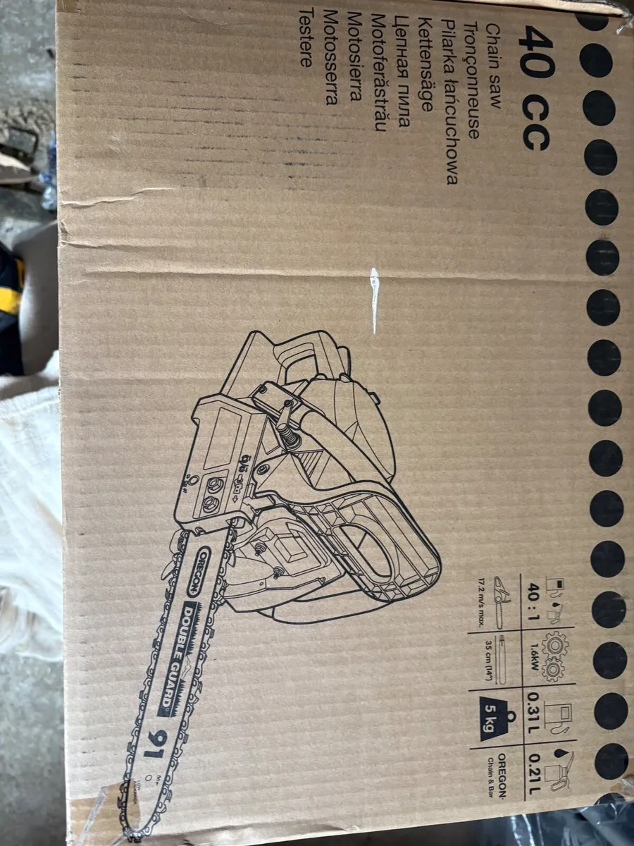 Petrol Chainsaw - Image 3