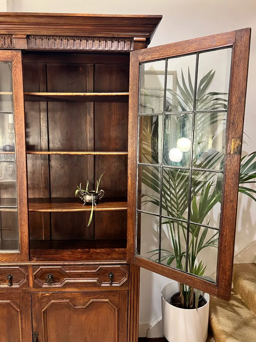 Antique oak cabinet - Image 4