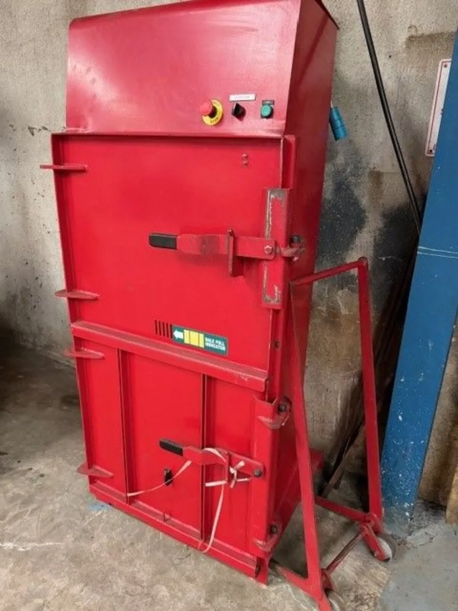 Engineering Equipment - Image 3