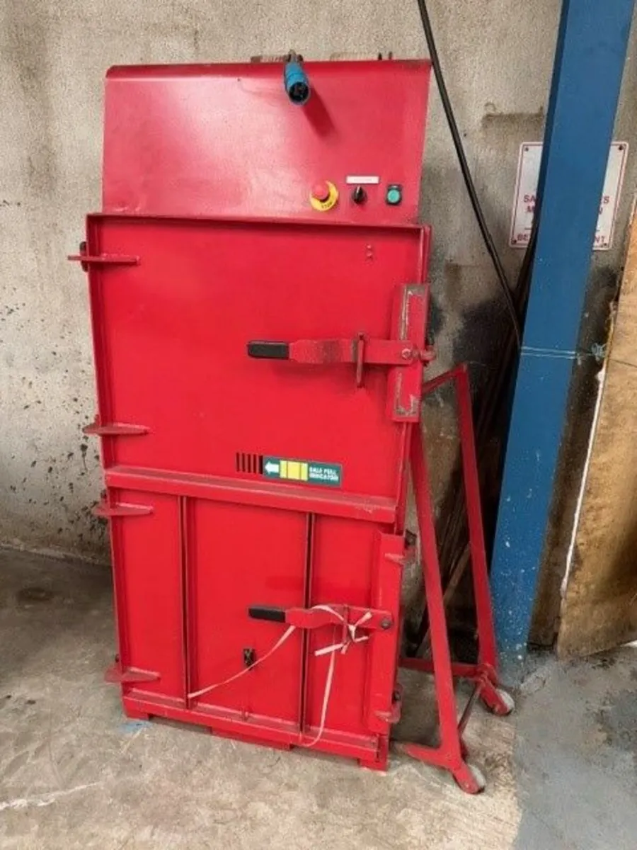 Engineering Equipment - Image 2