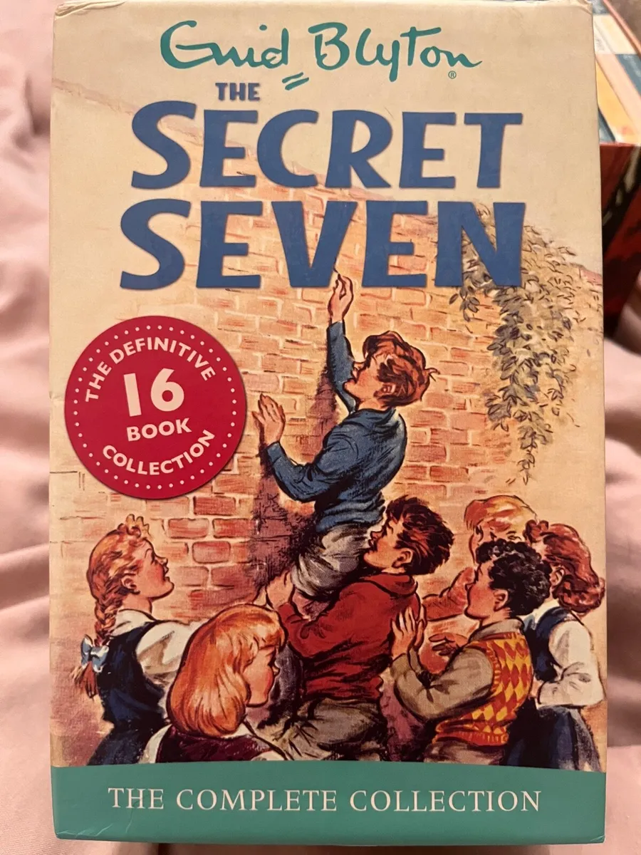Enid Blyton secret seven collection - Image 2