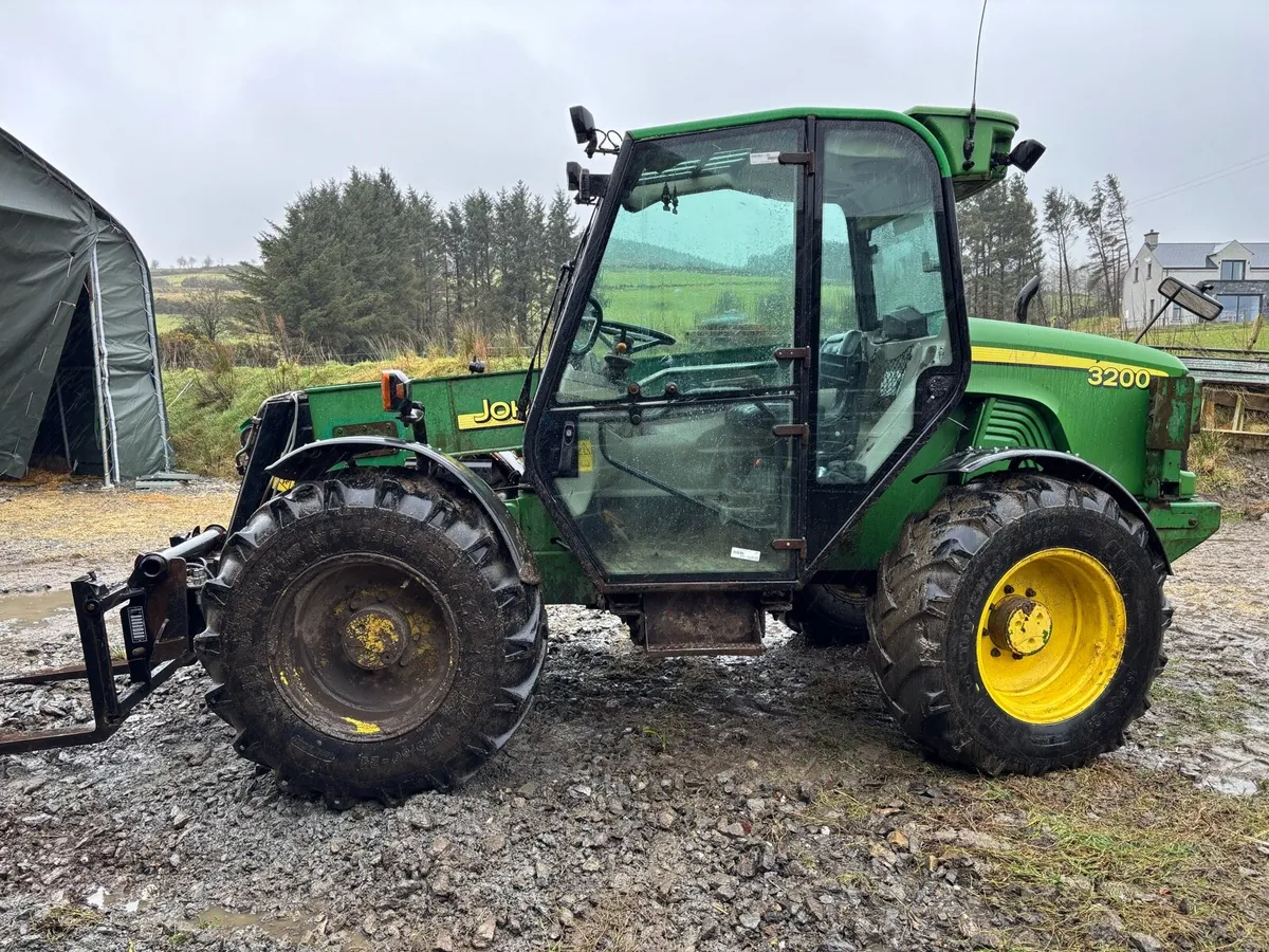 John Deere 3200 telehandler - Image 4