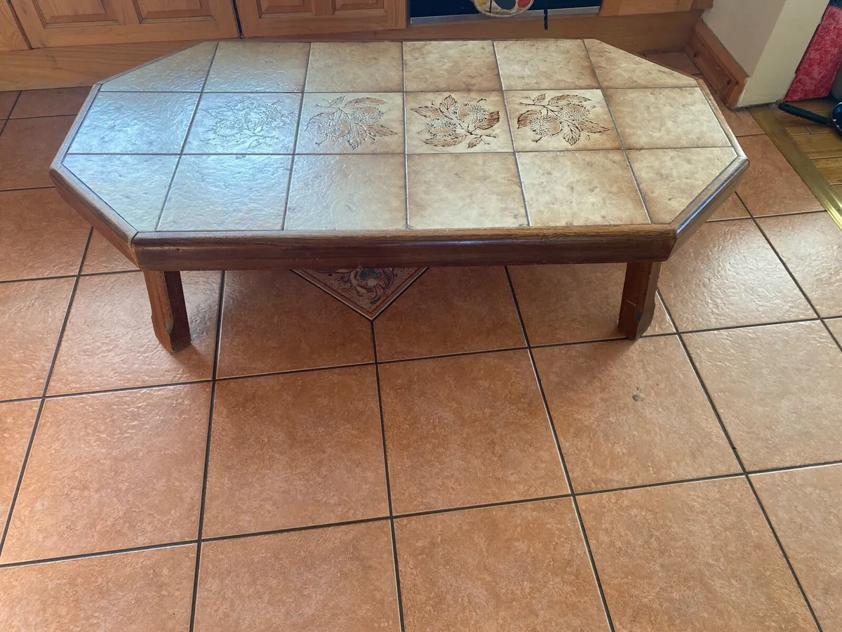 Coffee table + desk - Image 1