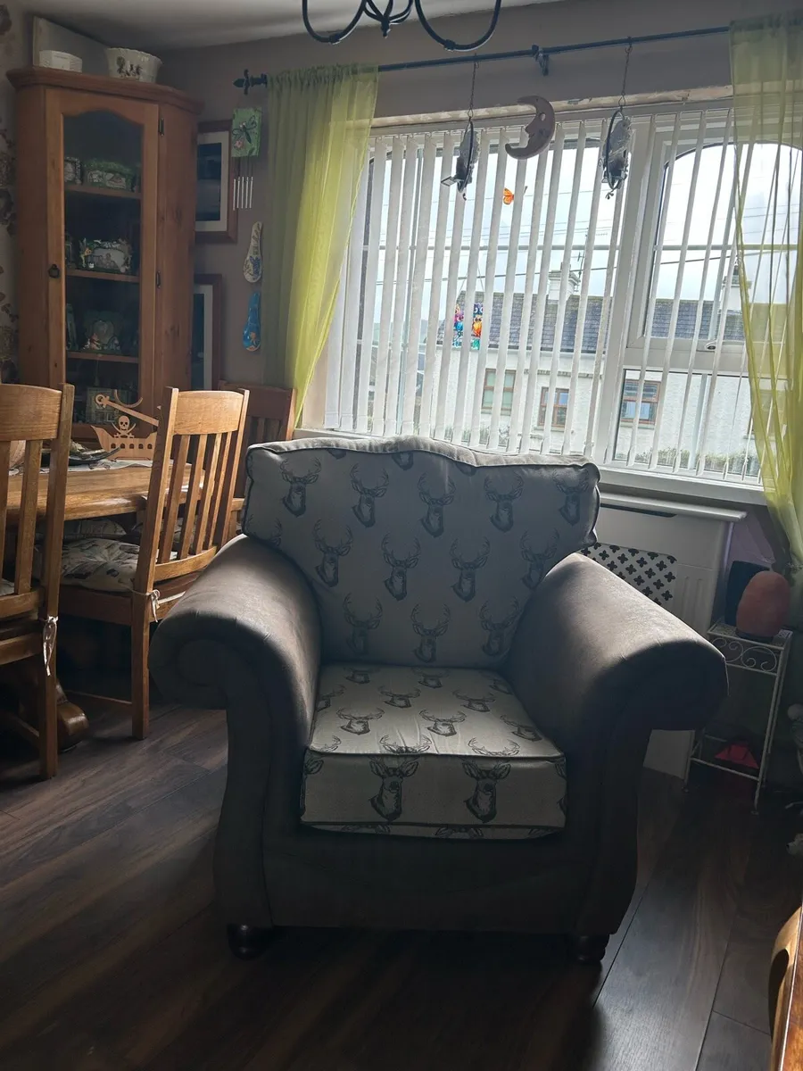 Suite of furniture - Image 3