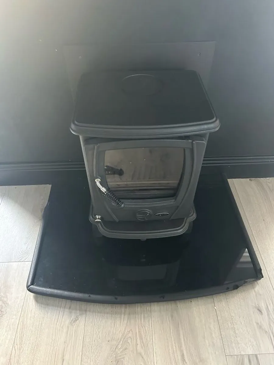 Stanley Stove Aoife + platform and metal plate - Image 3