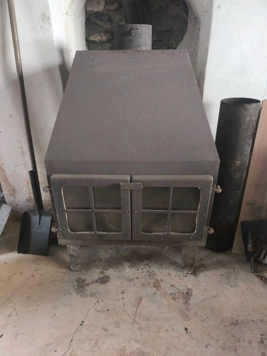 Stove - Image 1