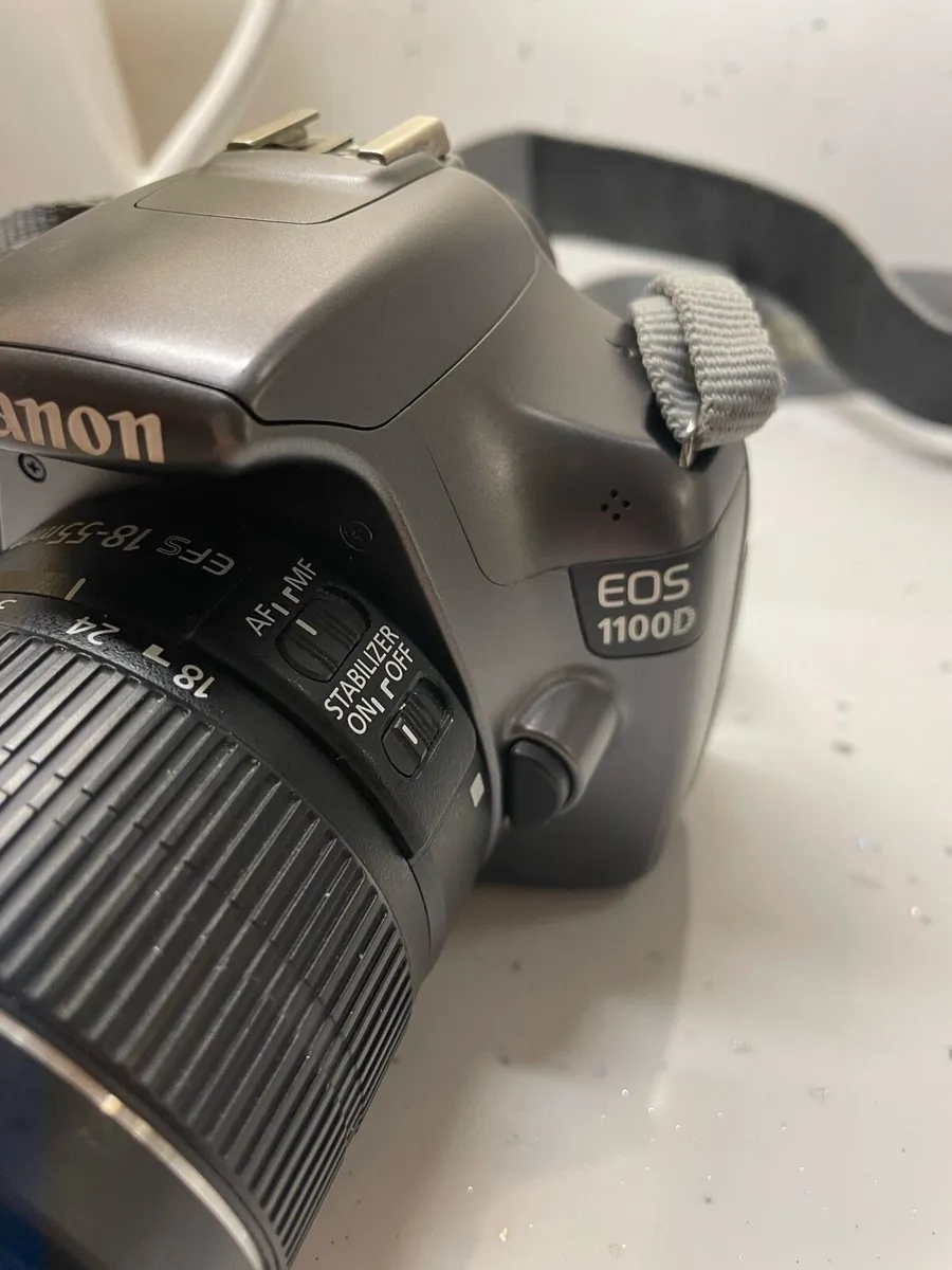 Canon EOS 1100D - Image 3