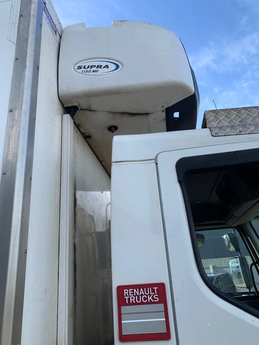 October 2017 Renault D18 18-250 - Image 3