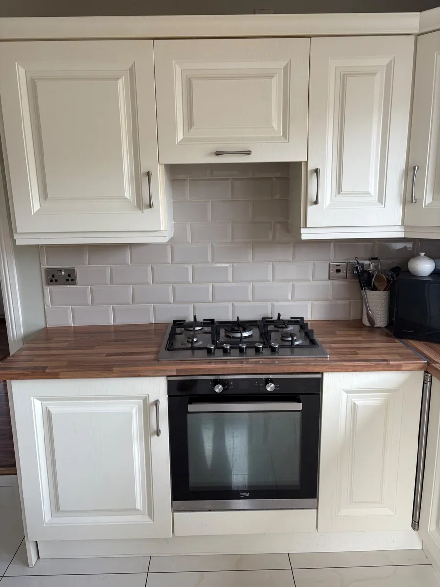 Kitchen units & appliances - Image 2