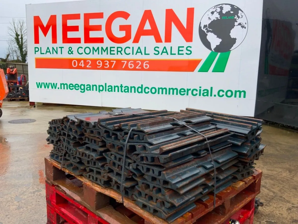 UNUSED 600mm TRACK SHOES / PADS........289pf. - Image 2
