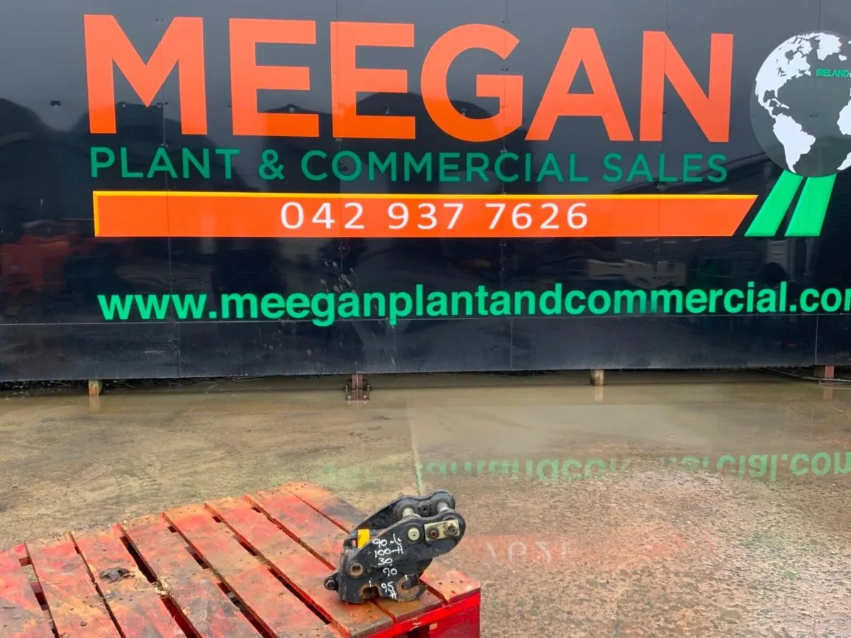 MINI DIGGER RHINOX QUICK HITCH....30mm......678 - Image 1