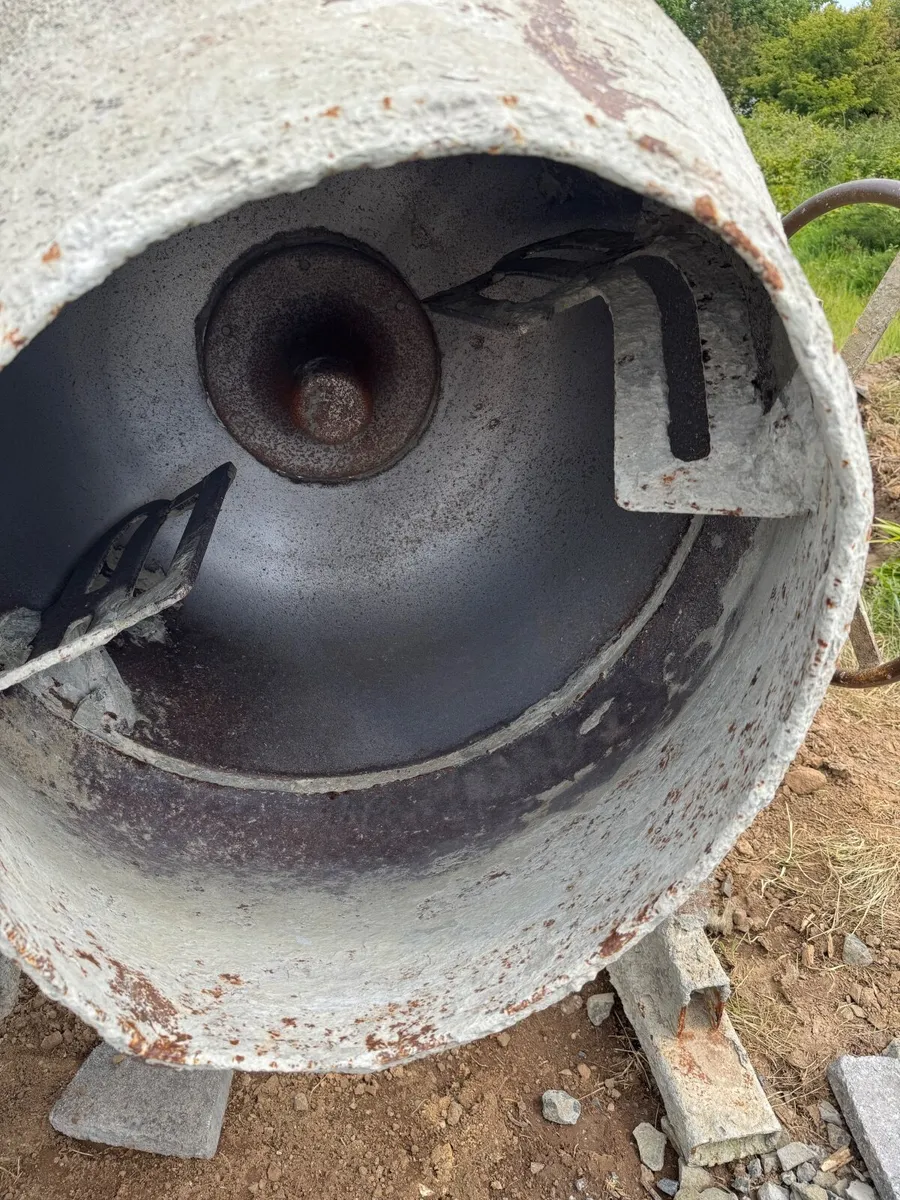 Cement mixer - Image 3