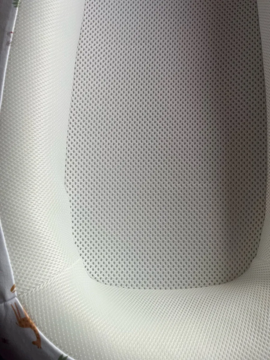 Purflo sleep tight baby bed - Image 2