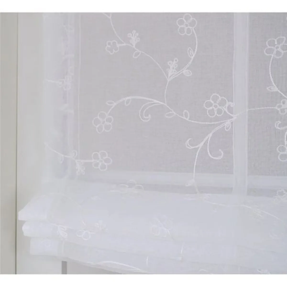 Sheer Roman Blind - Image 1