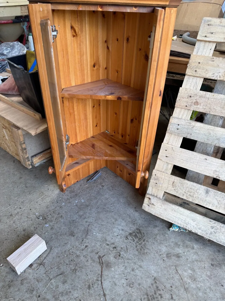 Corner display unit - Image 3