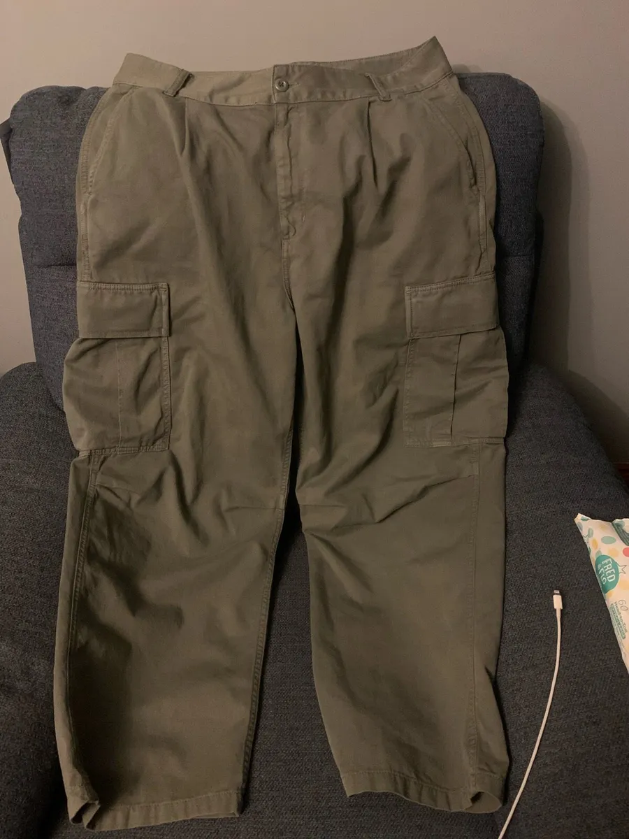 Carhartt combat pants new 34 waist - Image 1