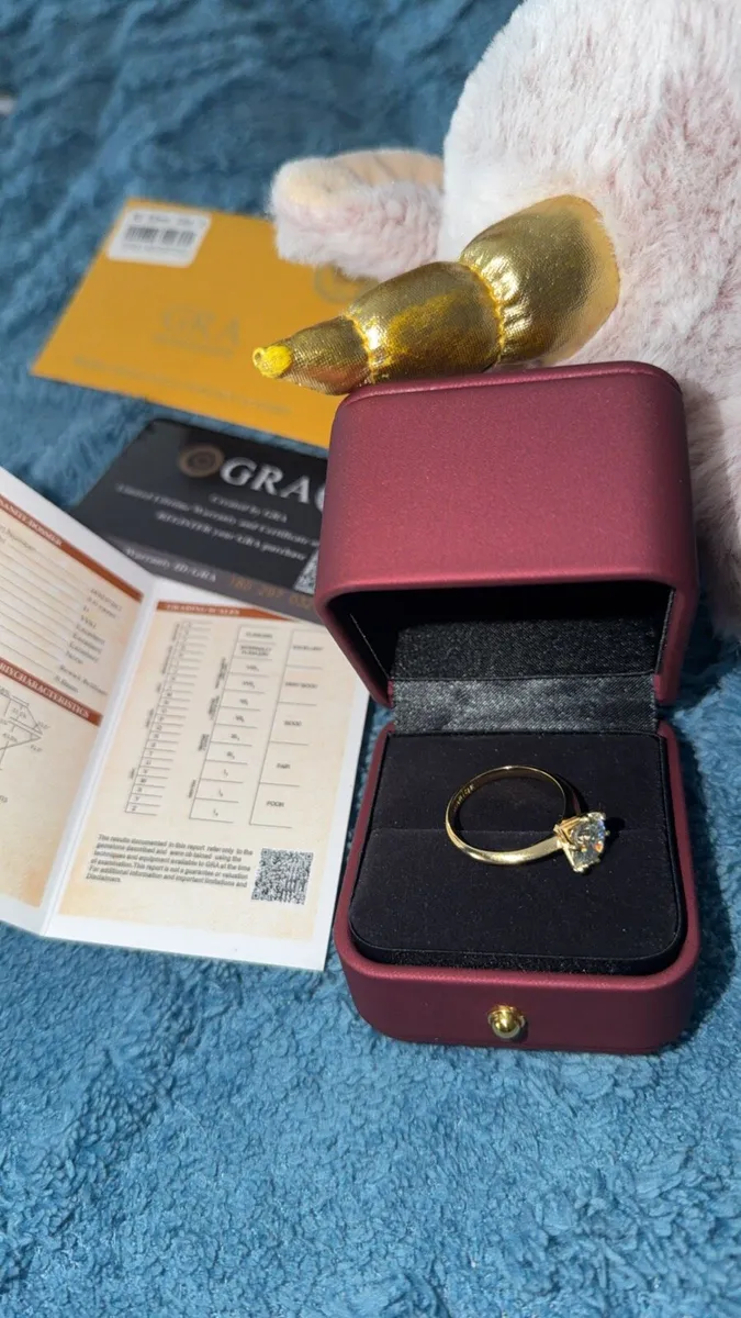 Engagement ring - Image 2