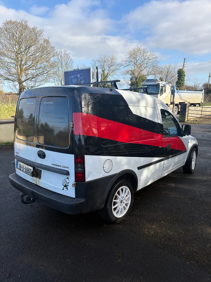 2008 Opel combo Doe 11/26 tax 3/26 - Image 4